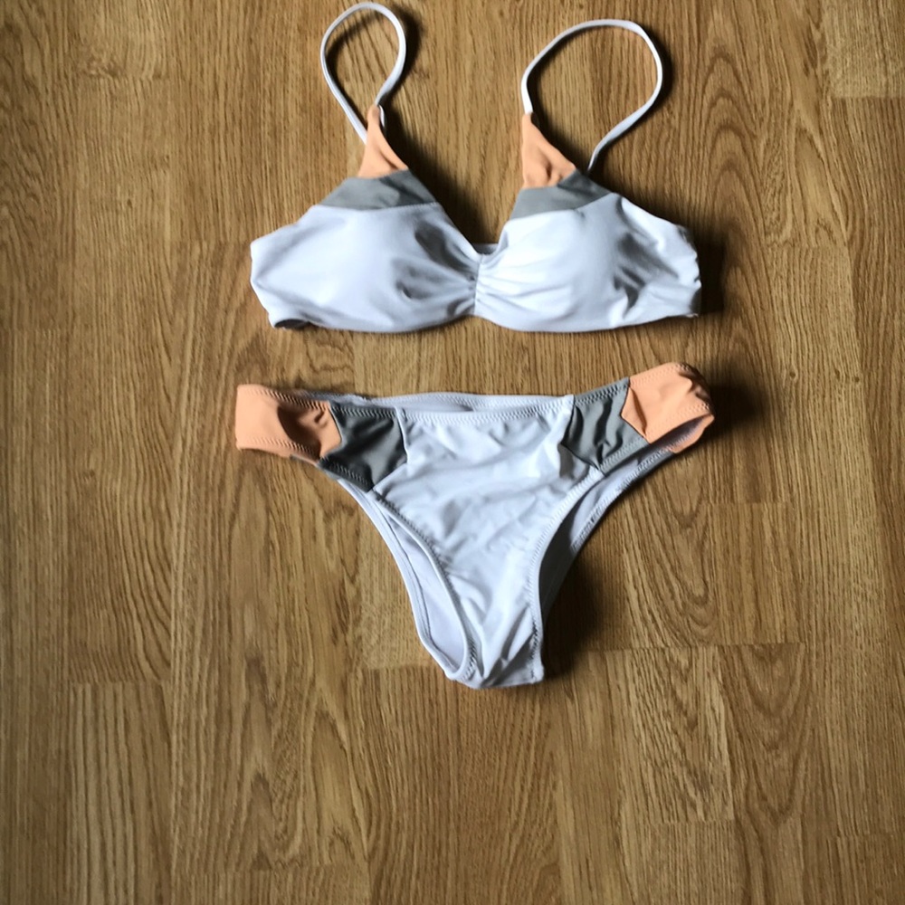 Color block bikini